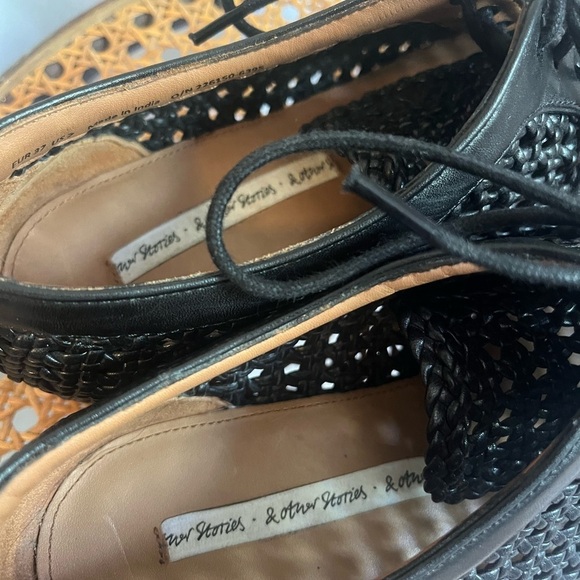 LIKE NEW ‘& Other Stories’ black loafer - Picture 4 of 9